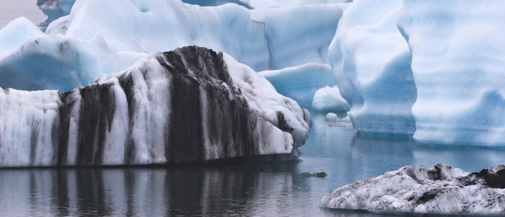 joao-pompeu_cryosphere_black-white-blue-ice