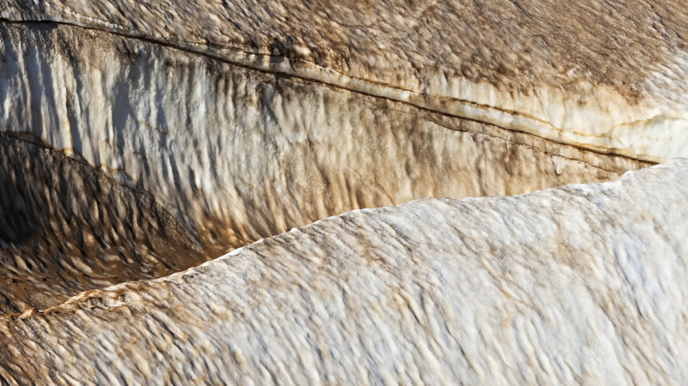 joao-pompeu_cryosphere_glacier-detail-iceland