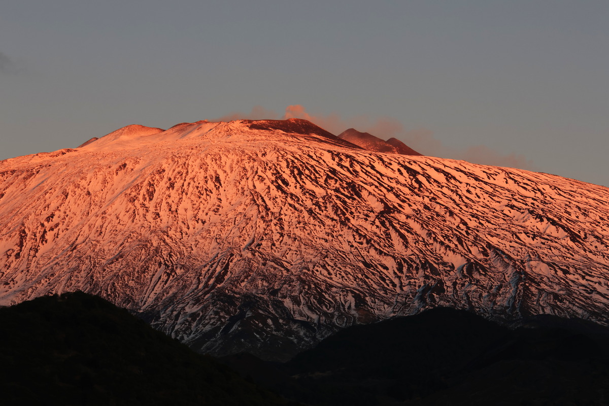 joao-pompeu_geosphere_etna-sunset